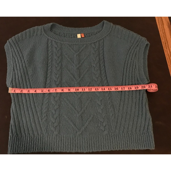 Anthropologie Pilcro Oversized Cable-Knit Sweater Tee - Size Medium - Picture 6 of 9